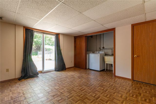 1087 Cranston Dr, City Of Greensburg, PA 15601