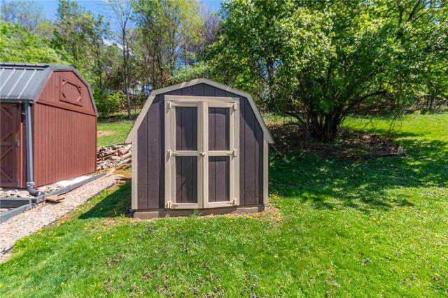 1087 Cranston Dr, City Of Greensburg, PA 15601