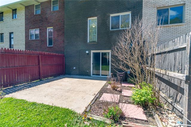 1087 Cranston Dr, City Of Greensburg, PA 15601