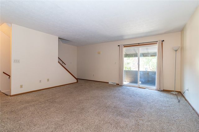 1087 Cranston Dr, City Of Greensburg, PA 15601