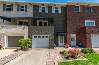 1087 Cranston Dr, City Of Greensburg, PA 15601