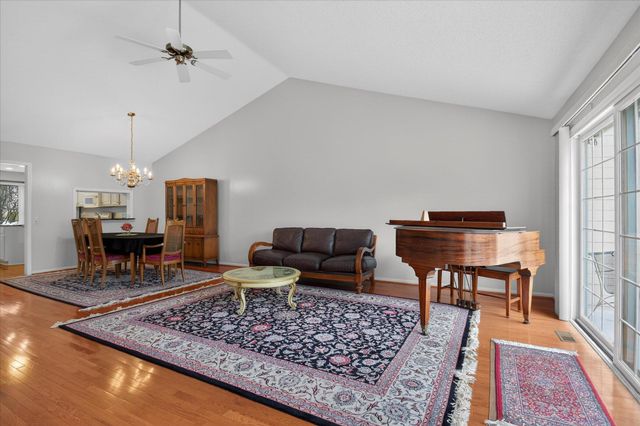 39828 Village Run Drive, Northville, MI 48168