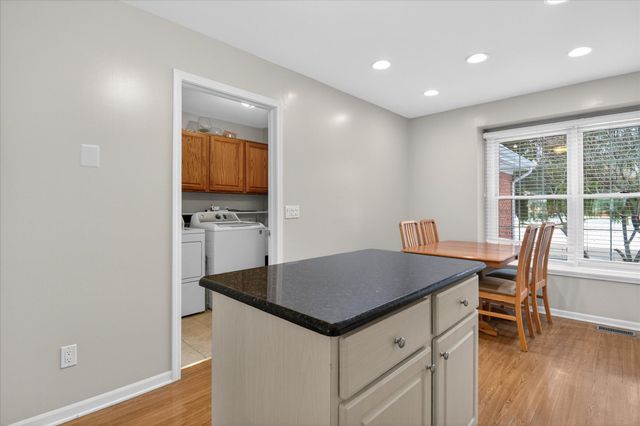 39828 Village Run Drive, Northville, MI 48168