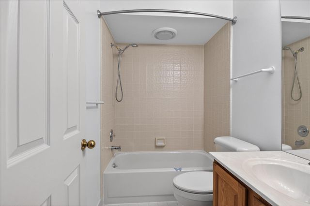 39828 Village Run Drive, Northville, MI 48168