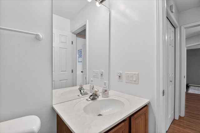 39828 Village Run Drive, Northville, MI 48168