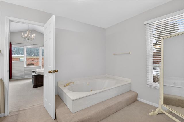 39828 Village Run Drive, Northville, MI 48168