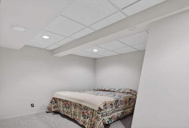 39828 Village Run Drive, Northville, MI 48168