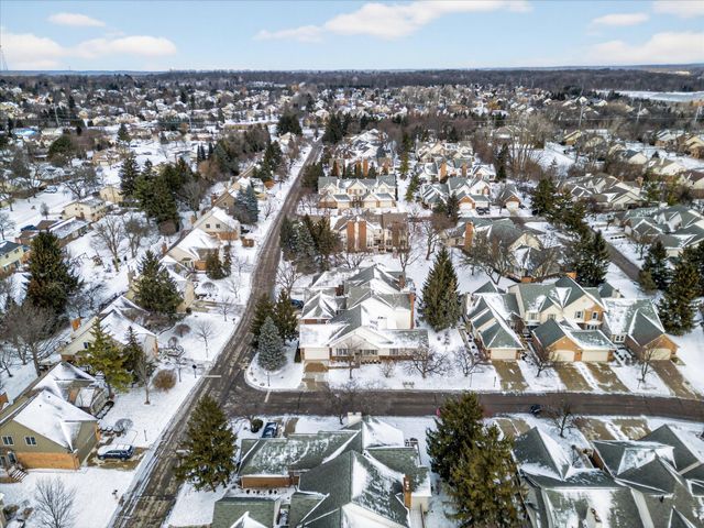 39828 Village Run Drive, Northville, MI 48168