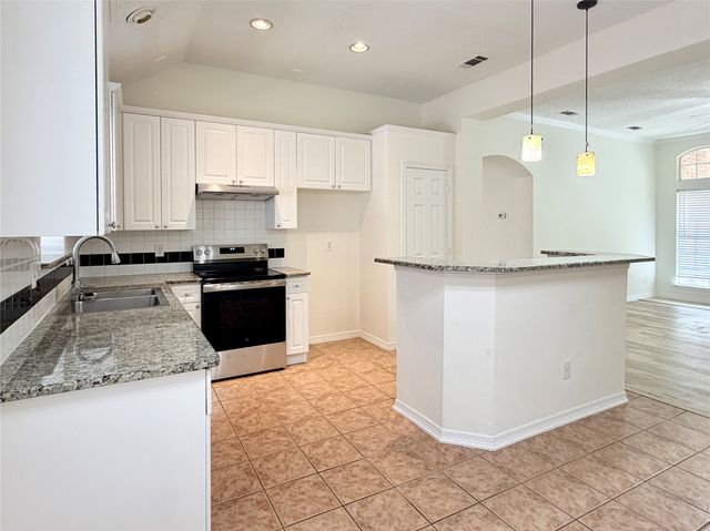9941 Danbury Drive, Frisco, TX 75035