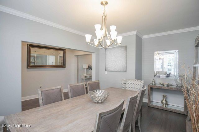20 Kronenberg Street, Tinton Falls, NJ 07724