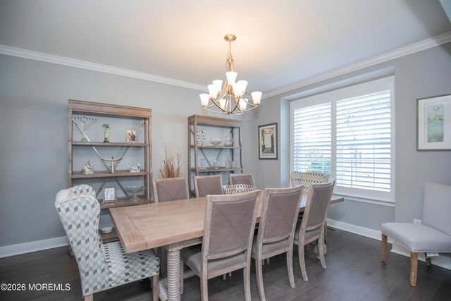 20 Kronenberg Street, Tinton Falls, NJ 07724