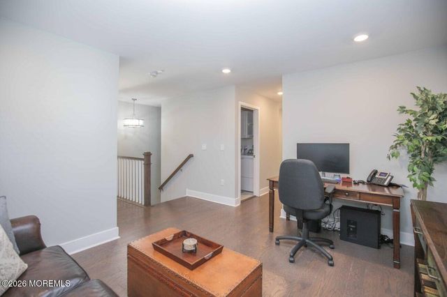 20 Kronenberg Street, Tinton Falls, NJ 07724