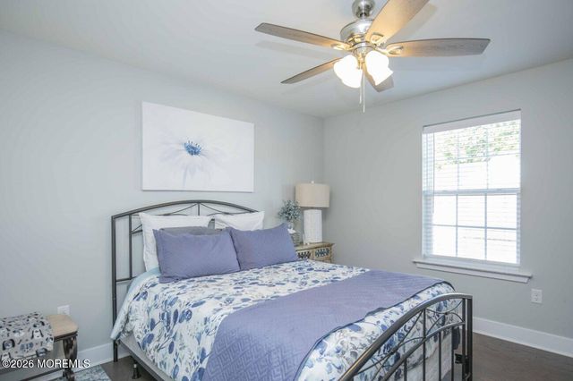 20 Kronenberg Street, Tinton Falls, NJ 07724