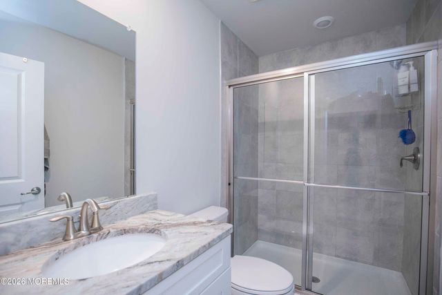 20 Kronenberg Street, Tinton Falls, NJ 07724