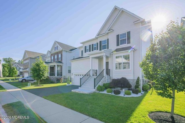 20 Kronenberg Street, Tinton Falls, NJ 07724