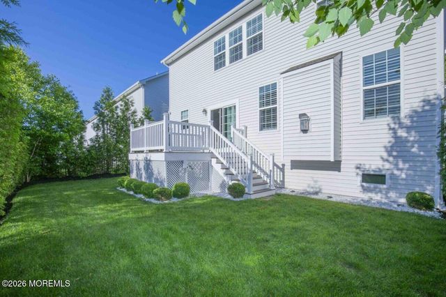20 Kronenberg Street, Tinton Falls, NJ 07724
