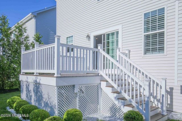 20 Kronenberg Street, Tinton Falls, NJ 07724
