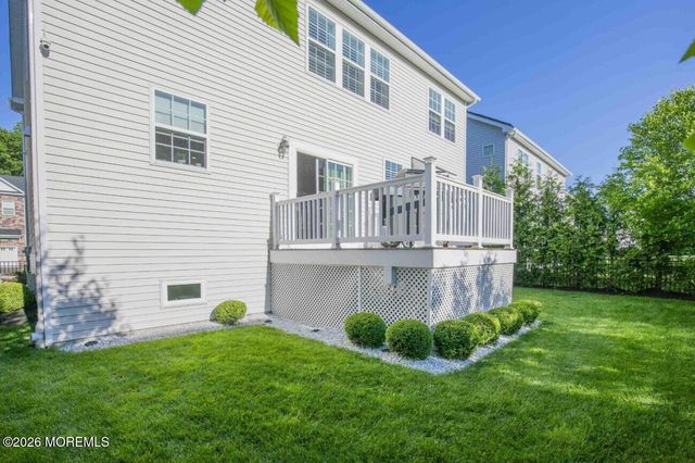 20 Kronenberg Street, Tinton Falls, NJ 07724