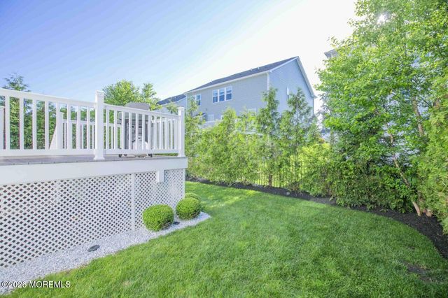 20 Kronenberg Street, Tinton Falls, NJ 07724