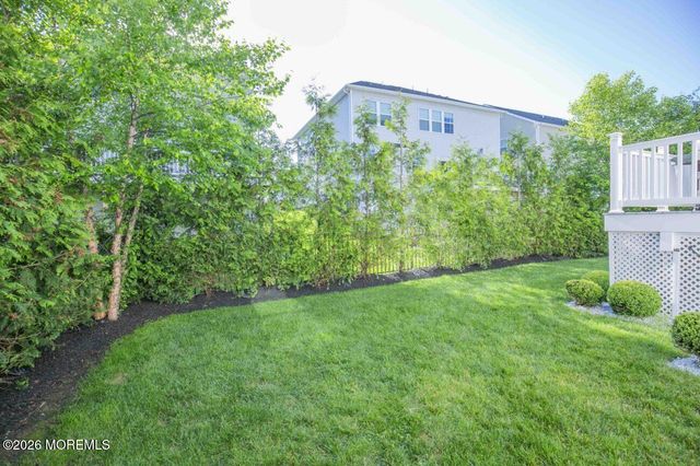 20 Kronenberg Street, Tinton Falls, NJ 07724