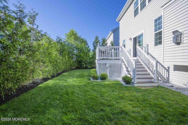 20 Kronenberg Street, Tinton Falls, NJ 07724