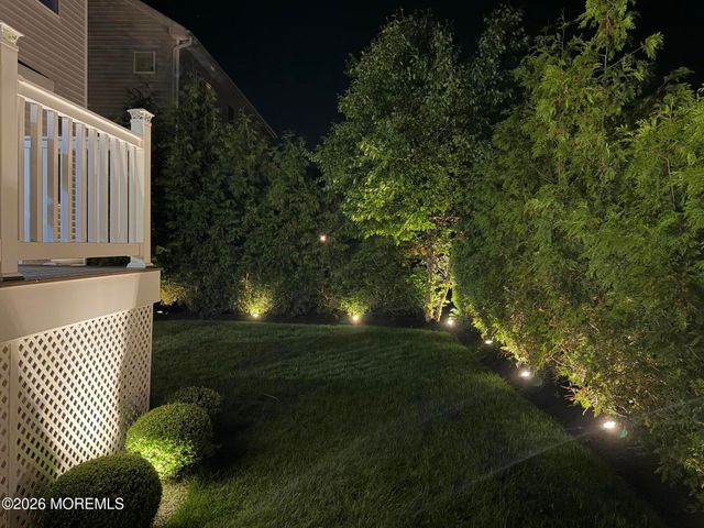 20 Kronenberg Street, Tinton Falls, NJ 07724