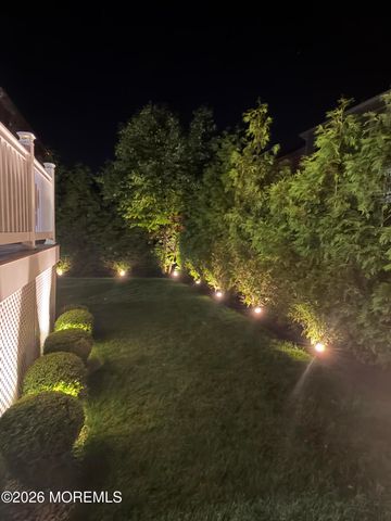20 Kronenberg Street, Tinton Falls, NJ 07724