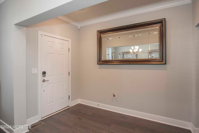20 Kronenberg Street, Tinton Falls, NJ 07724
