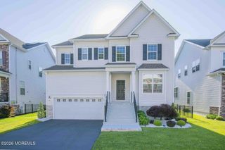 20 Kronenberg Street, Tinton Falls, NJ 07724