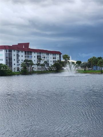 2061 NW 47th Ter 402, Lauderhill, FL 33313