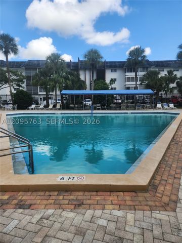 2061 NW 47th Ter 402, Lauderhill, FL 33313