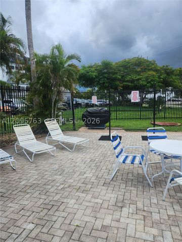 2061 NW 47th Ter 402, Lauderhill, FL 33313