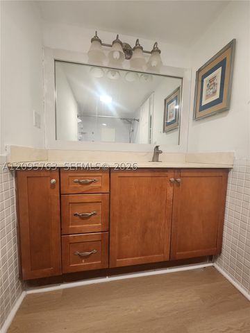 2061 NW 47th Ter 402, Lauderhill, FL 33313