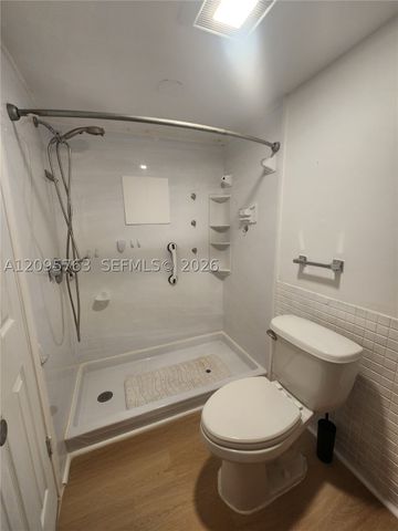 2061 NW 47th Ter 402, Lauderhill, FL 33313