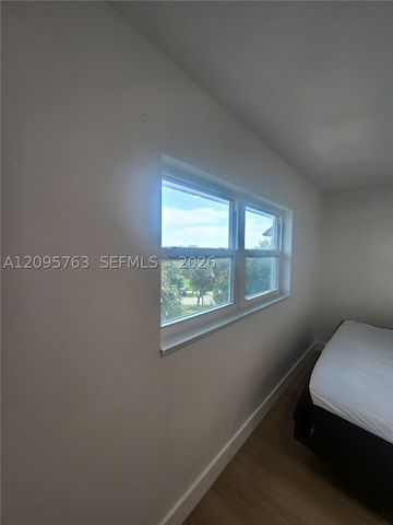 2061 NW 47th Ter 402, Lauderhill, FL 33313
