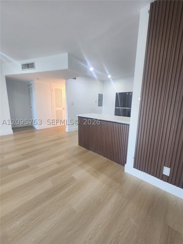 2061 NW 47th Ter 402, Lauderhill, FL 33313