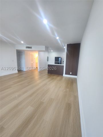 2061 NW 47th Ter 402, Lauderhill, FL 33313