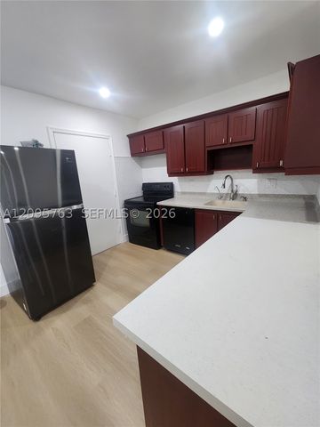 2061 NW 47th Ter 402, Lauderhill, FL 33313