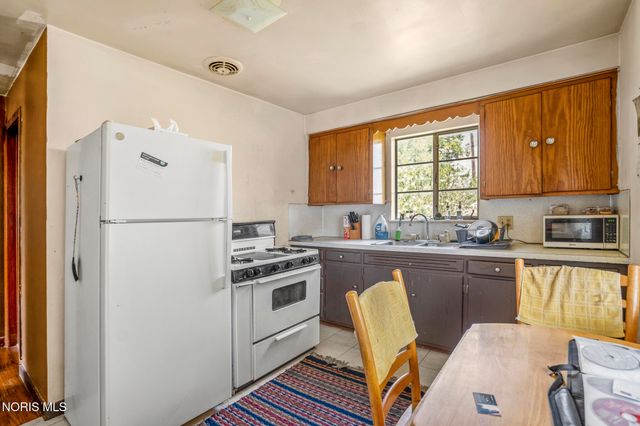 2737 109th Street, Toledo, OH 43611