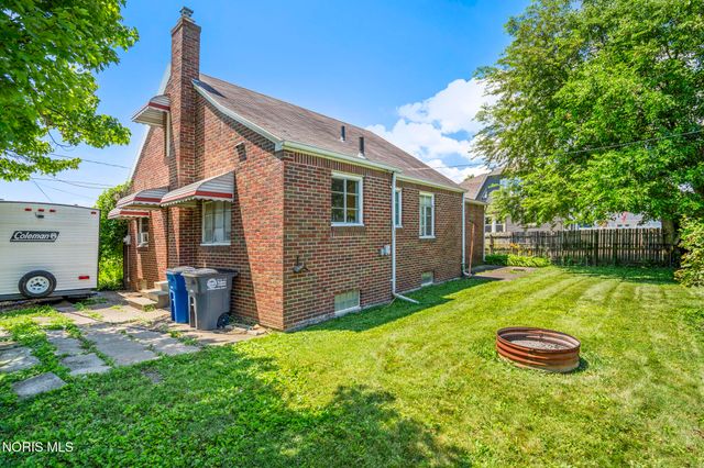2737 109th Street, Toledo, OH 43611