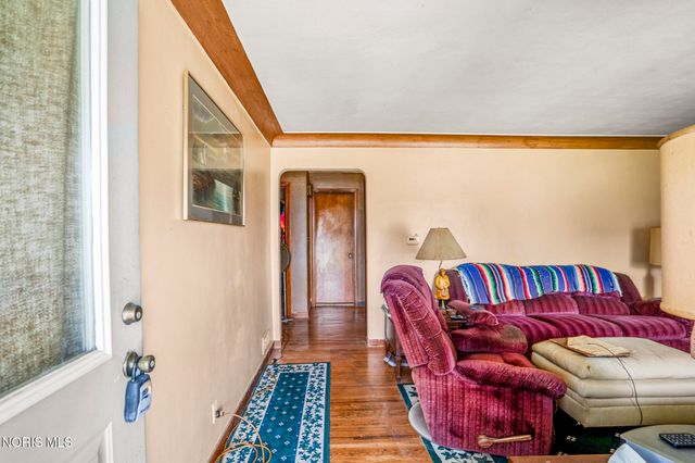 2737 109th Street, Toledo, OH 43611