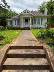 202 W Pine, Palestine, TX 75801