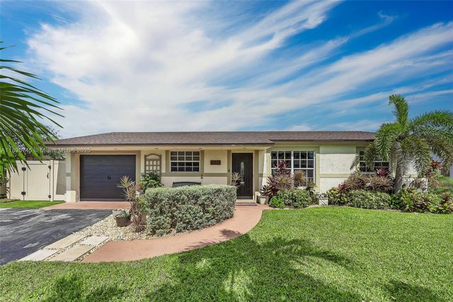 6821 NW 6th St, Margate, FL 33063
