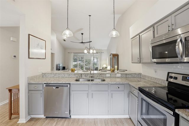 826 NW 125TH DRIVE, Newberry, FL 32669