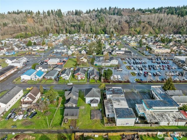 2420 Aberdeen Avenue, Hoquiam, WA 98550