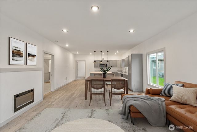 2420 Aberdeen Avenue, Hoquiam, WA 98550