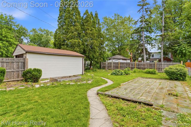 15330 Lindsay Street, Detroit, MI 48227