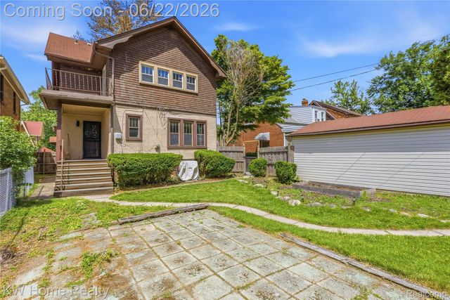 15330 Lindsay Street, Detroit, MI 48227