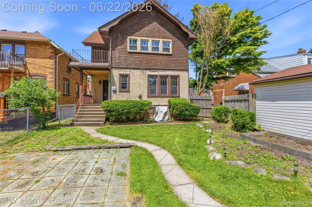 15330 Lindsay Street, Detroit, MI 48227