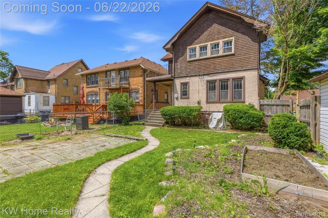 15330 Lindsay Street, Detroit, MI 48227